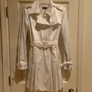 Alice + Olivia Employed White Trench Coat